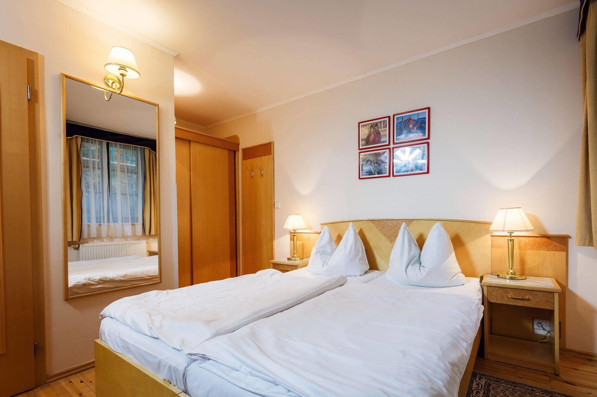 Hotel Maltezsky Kriz Karlsbad Eksteriør billede